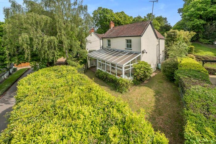 3 Bedroom Detached House To Rent In Beech Hill Road, Headley, GU35