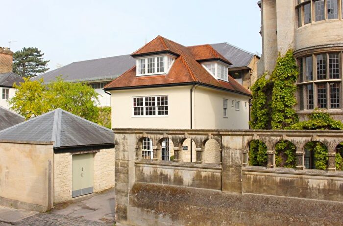 1 Bedroom Flat To Rent In Merton Street, Merton Street, OX1