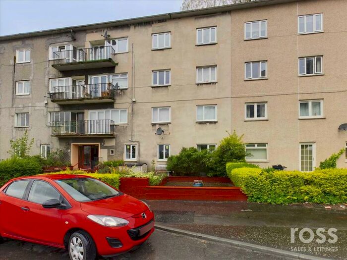 3 Bedroom Flat To Rent In Mossview Quadrant, Cardonald, Glasgow, G52