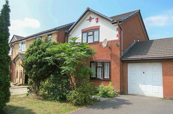 3 Bedroom End Of Terrace House To Rent In Campion Drive, Bradley Stoke, Bristol, BS32