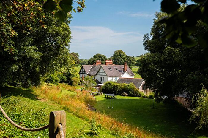 6 Bedroom Semi Detached House For Sale In Near Swimbridge, EX32