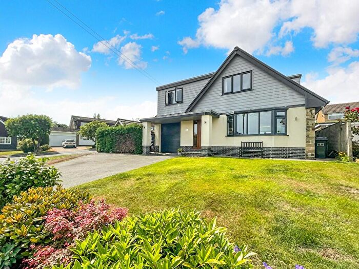 4 Bedroom Detached House For Sale In Lea Drive, Shepley, HD8