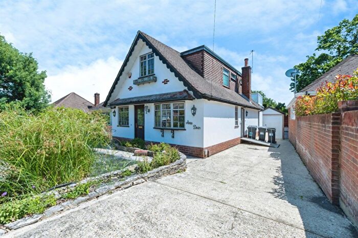 3 Bedroom Detached Bungalow For Sale In Meadow View Road, Bournemouth, BH11