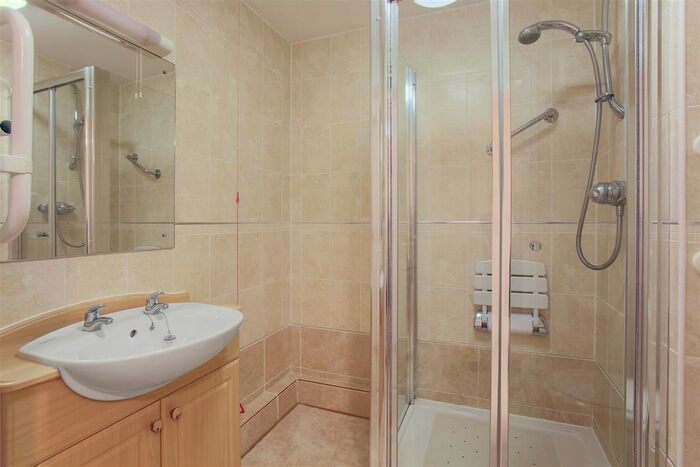 1 Bedroom Flat For Sale In Rivers Edge Court, Oaklands Drive, Okehampton EX20