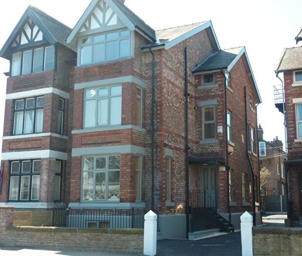 3 Bedroom Flat To Rent In Barlow Moor Road, Chorlton-cum-Hardy, Manchester, M21