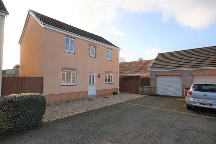 3 Bedroom Detached House To Rent In Buller Close, Cullompton, Devon, EX15