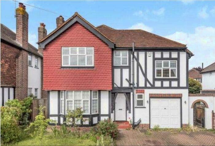 4 Bedroom Detached House To Rent In Wickham Court Road West Wickham, BR4