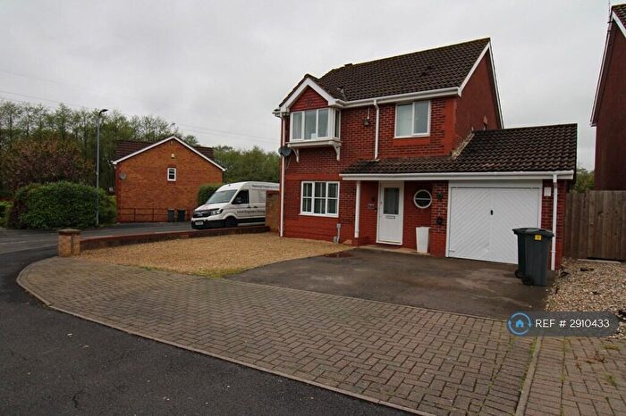 3 Bedroom Detached House To Rent In Hollington Drive, Pontprennau, Cardiff, CF23