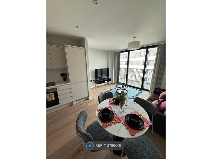 1 Bedroom Flat To Rent In Amity Grove, London, SW20