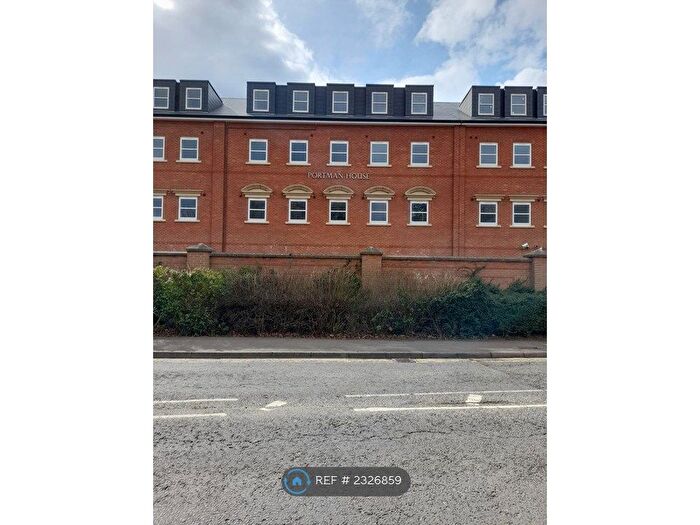 1 Bedroom Flat To Rent In Portman House, Chertsey, KT16