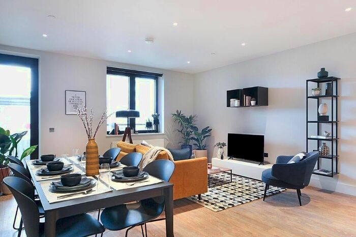 2 Bedroom Flat To Rent In Park Lane, Wembley, HA9