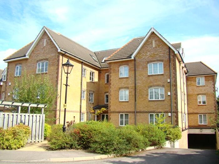 2 Bedroom Flat To Rent In Catherine Place, Harrow, HA1