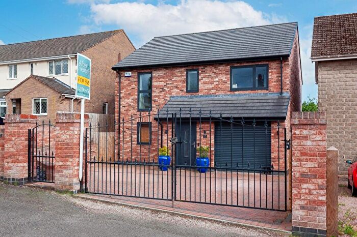 6 Bedroom Detached House For Sale In Victoria Road, Coleford, Gloucestershire, GL16