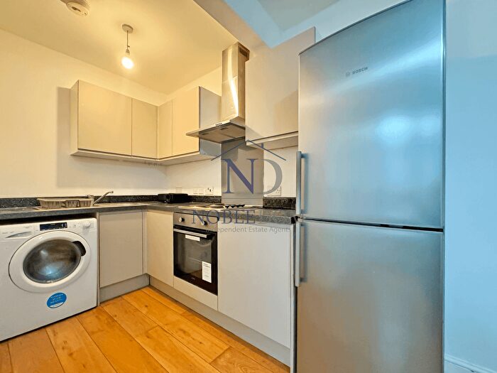1 Bedroom Flat To Rent In Whitton Road, Hounslow, TW3