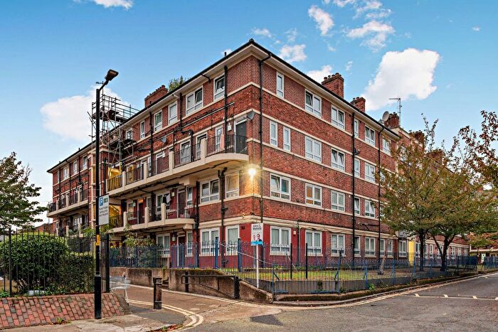 3 Bedroom Flat For Sale In Adams Gardens Estate, Southwark, SE16