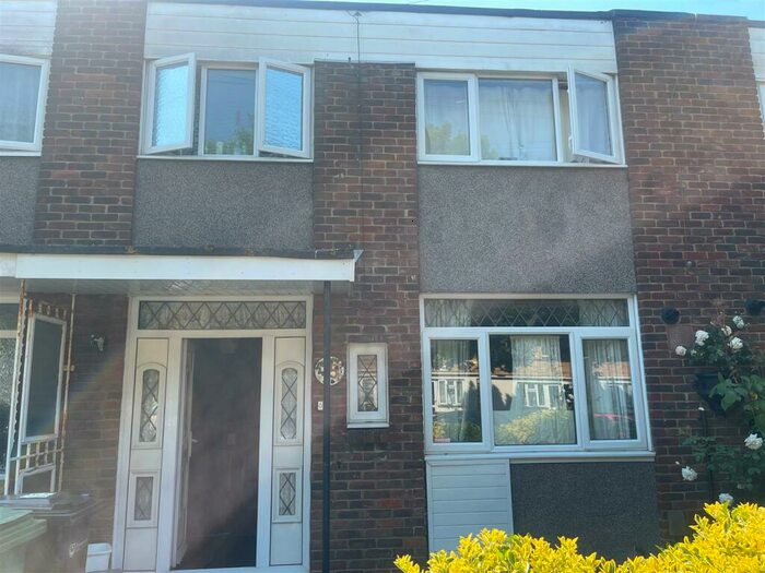 4 Bedroom House To Rent In St. Pauls Road, Southsea, PO5