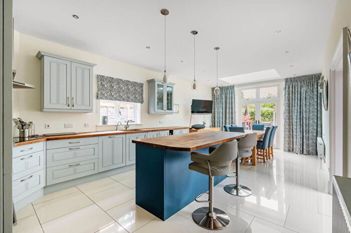 4 Bedroom Detached House For Sale In Agates Lane, Ashtead, KT21