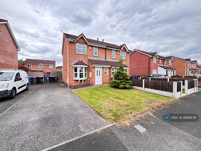 2 Bedroom Semi-Detached House To Rent In Gorton St, Manchester, M30