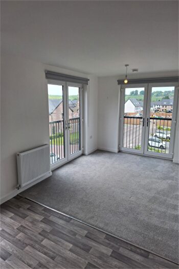 2 Bedroom Flat To Rent In Cammo Tower View, EH4