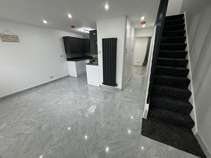 3 Bedroom Terraced House To Rent In Portsea Close, Cheylesmore, CV3