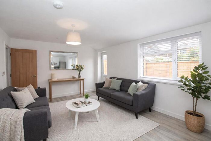 1 Bedroom Flat To Rent In Margam Road, Gabalfa, Cardiff, CF14