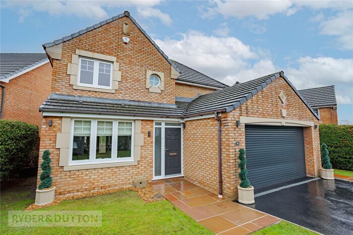 4 Bedroom Detached House For Sale In Kingfisher Way, Glossop, SK13