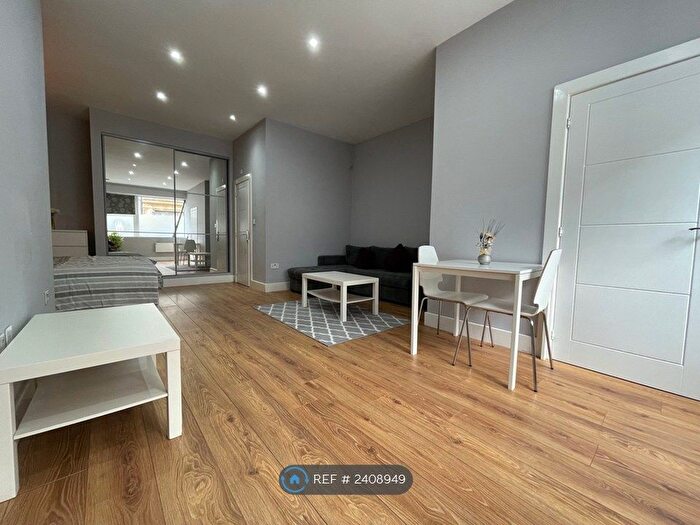 Studio To Rent In Dudley Street, Luton, LU2