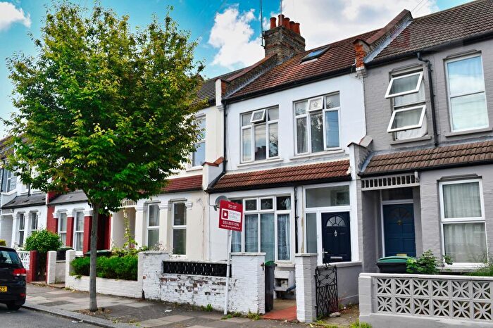 4 Bedroom Terraced House To Rent In Beechfield Road, Manor House, London, N4