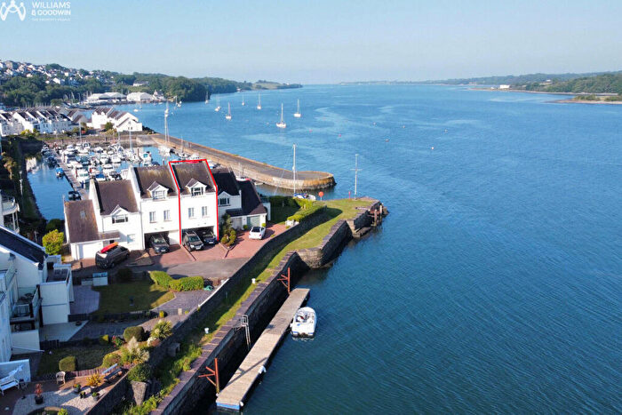 3 Bedroom Terraced House For Sale In Hen Gei Llechi, Y Felinheli, LL56