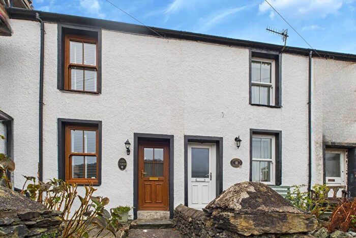 2 Bedroom Cottage For Sale In Woodside Cottages, Backbarrow, LA12