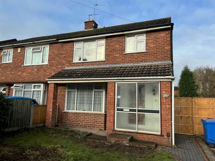 3 Bedroom Property To Rent In Tenacre Lane, Dudley DY3