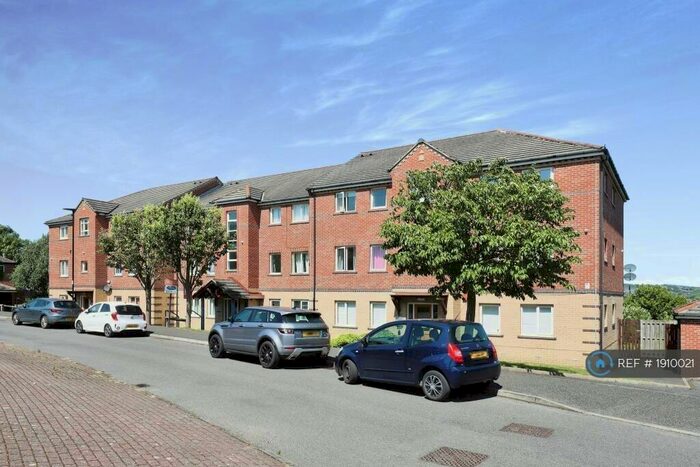 2 Bedroom Flat To Rent In Manor Oaks Gardens, Sheffield, S2