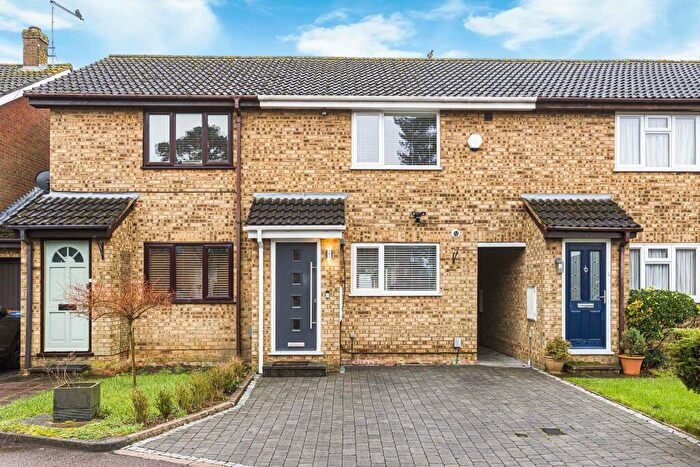 2 Bedroom Terraced House For Sale In Welham Manor, Welham Green, AL9