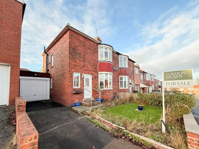 2 Bedroom Semi Detached House For Sale In Coldwell Park Drive, Gateshead, NE10