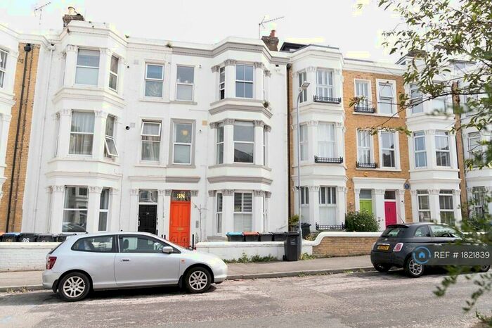 2 Bedroom Flat To Rent In Gordon Road, Cliftonville, Margate, CT9