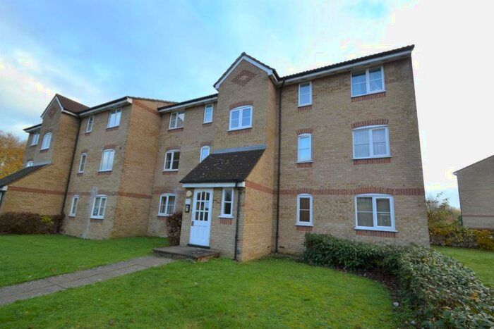 2 Bedroom Flat To Rent In Prestatyn Close, Stevenage, SG1