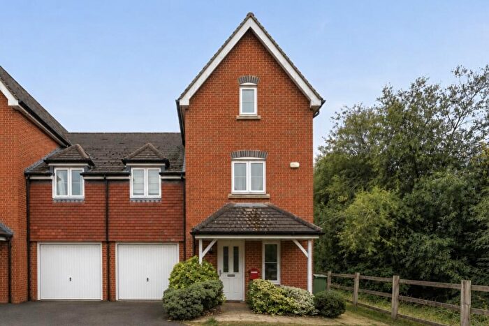 4 Bedroom Semi-Detached House For Sale In Wolage Drive, Grove, OX12