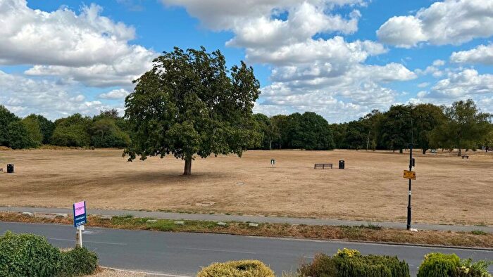 2 Bedroom Maisonette For Sale In Gold Hill West, Chalfont St Peter, SL9