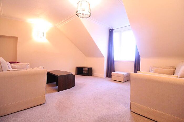 1 Bedroom Flat To Rent In Rosemount Place, Top Left, AB25