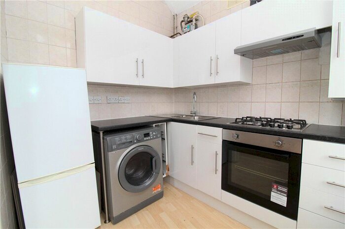 1 Bedroom Flat To Rent In Lower Addiscombe Road, Croydon, CR0