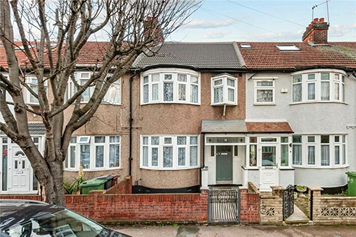 3 Bedroom Terraced House To Rent In Sanderstead Road, London, E10