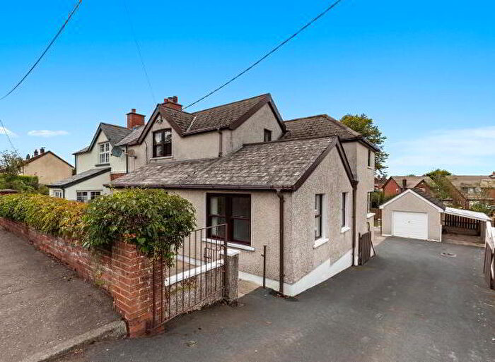 3 Bedroom Semi-Detached House For Sale In Lower Braniel Road, Belfast, BT5