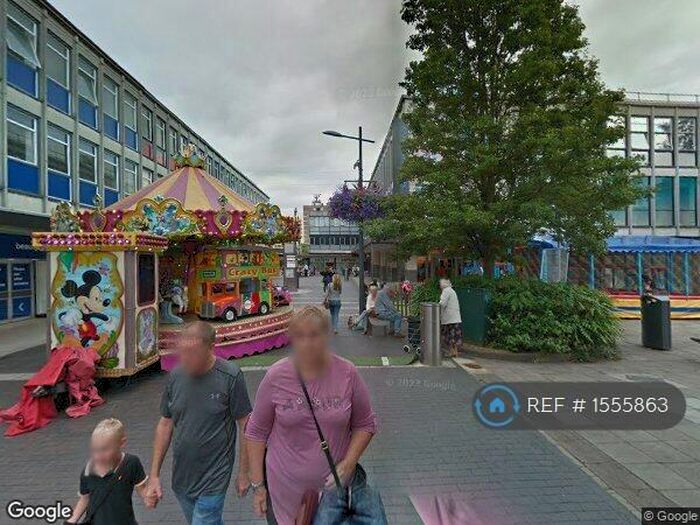 2 Bedroom Flat To Rent In Queensway, Stevenage, SG1