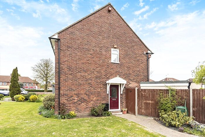 2 Bedroom End Of Terrace House To Rent In Woodchurch Close Sidcup, DA14