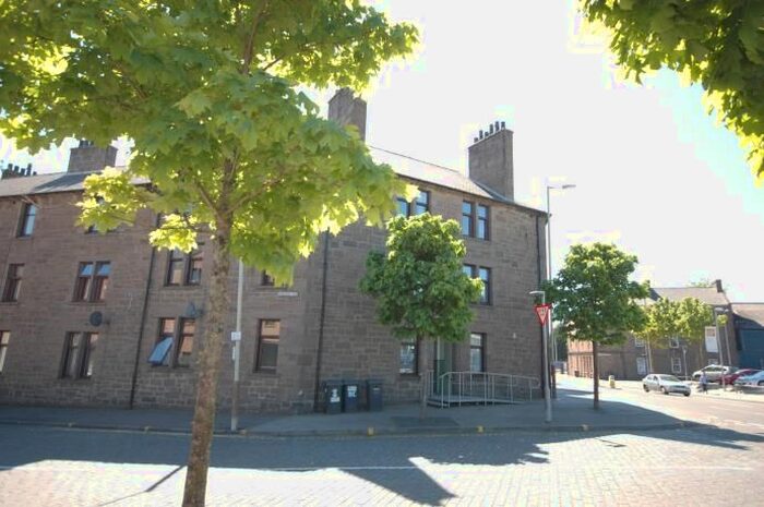 2 Bedroom Flat To Rent In Maitland Street, Dundee, DD4