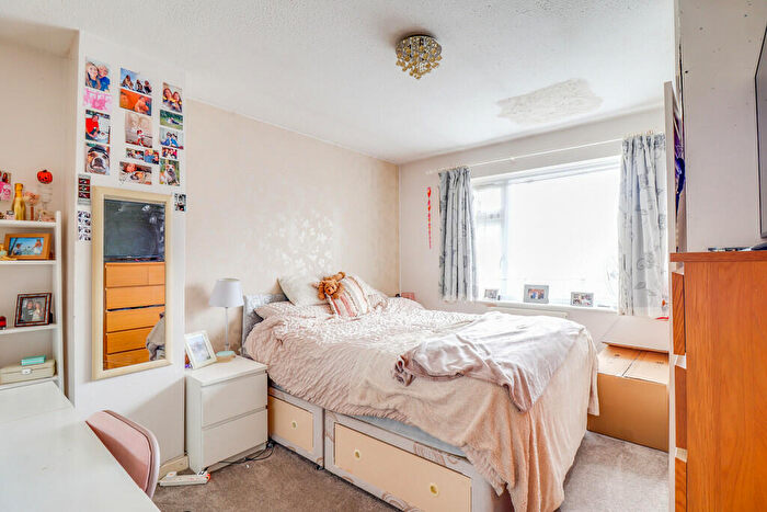 3 Bedroom Terraced House For Sale In Nicholson Road, Thundersley, SS7