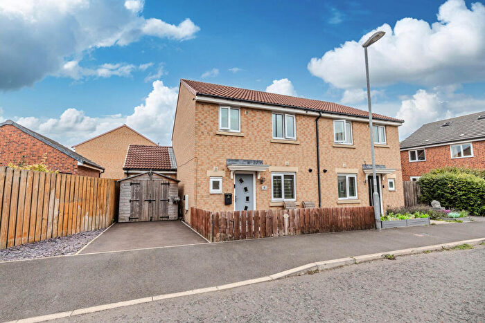 3 Bedroom Semi-Detached House For Sale In Canberra Drive, Cramlington, NE23