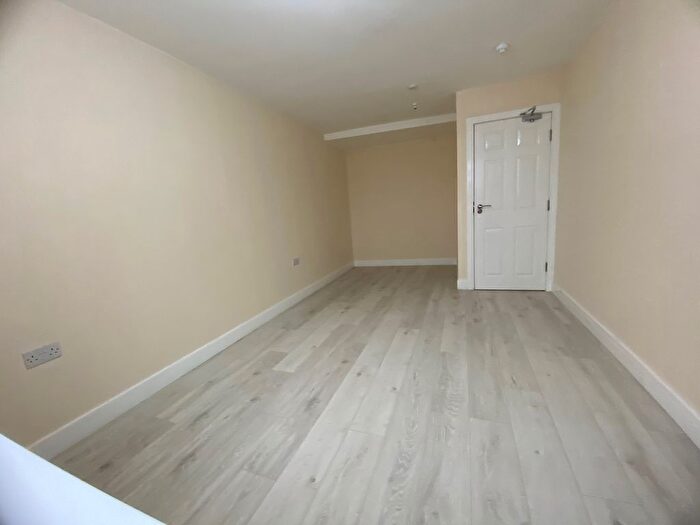 1 Bedroom Flat To Rent In Knifesmithgate, Chesterfield, S40