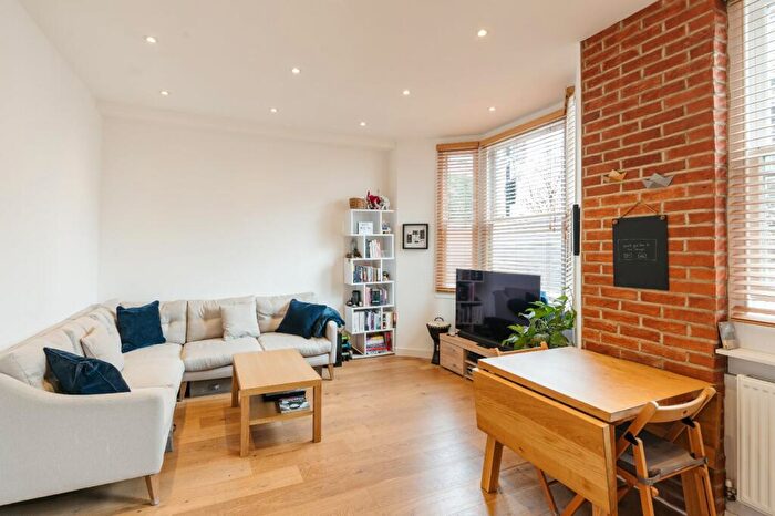 2 Bedroom Flat For Sale In St Peters Street, Angel, N1 - Photo 8