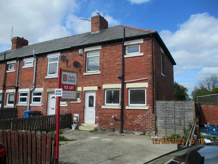 3 Bedroom End Of Terrace House To Rent In Matlock Square, Lynemouth, NE61